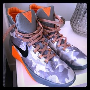 Nike Hyperdunk 2015 Youth Basketball Shoes - size7